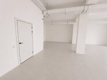 помещение под офис в аренду: Сдаю коммерческое помещение 180 кв.м, 2й этаж. Отдельный вход с улицы — 10