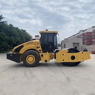 прокладка: Вибрационный дорожный каток (самоходный) Описание: - Одновальцовый — 2