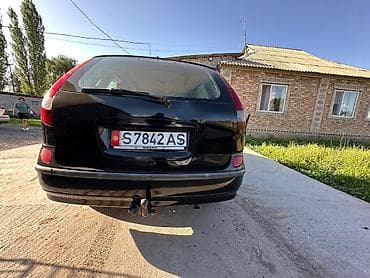 step wgn: Nissan Almera Tino: 2002 г., 1.8 л, Механика, Бензин, Хэтчбэк — 4