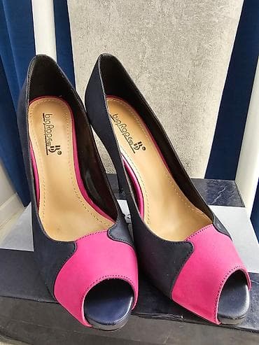 туфля: Продаётся красивые замшевые босоножки, практически новые, носили пару — 2