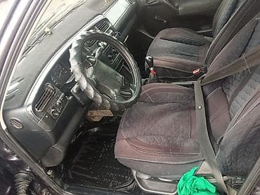 бампер хендай солярис: Volkswagen Vento: 1993 г., Седан — 8