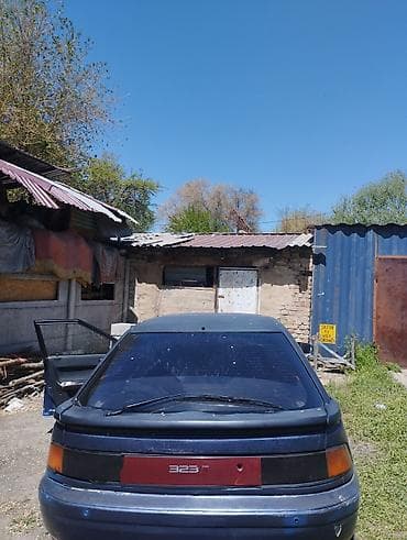 Mazda: Mazda 323: 1992 г., 1.8 л, Механика, Бензин, Универсал — 2