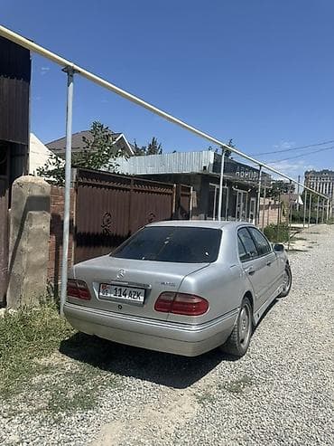 Mercedes-Benz E-Class: 1997 г., 2.4 л, Автомат, Бензин, Седан — 2
