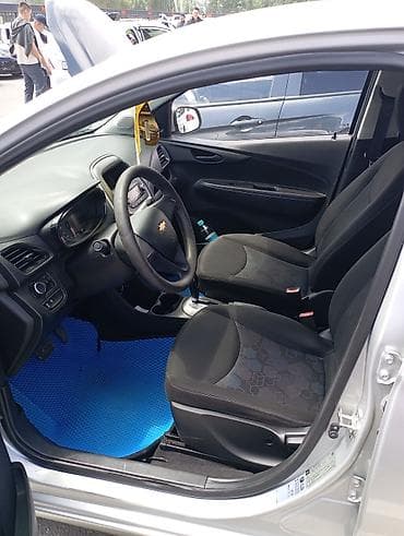 renault 21: Chevrolet Spark: 2017 г., Автомат, Бензин, Хэтчбэк — 3