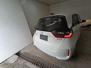 китайский мини машина: Honda Jazz: 2021 г., 1.5 л, Автомат, Бензин, Хэтчбэк — 10