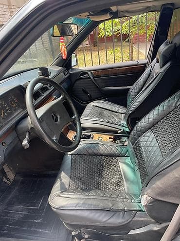 Mercedes-Benz W124: 1990 г., 2.3 л, Механика, Бензин, Седан — 8