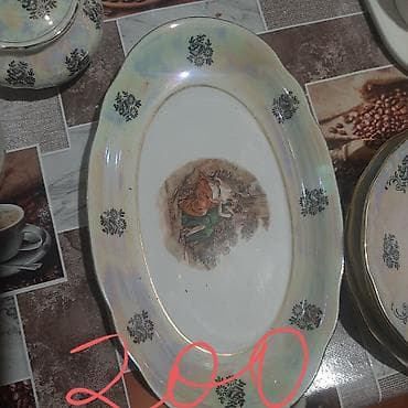 Посуда: Фарфоровая супница с крышкой и глубокими тарелками, перламутровая — 4