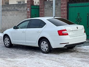 Skoda Octavia: 2018 г., 1.6 л, Автомат, Бензин, Седан — 3