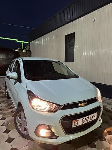 chevrolet spark 2017: Chevrolet Spark: 2017 г., 1 л, Автомат, Бензин, Хэтчбэк — 3