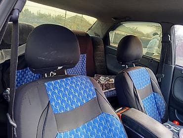 Mazda: Mazda Cronos: 1993 г., 2 л, Механика, Бензин, Седан — 5