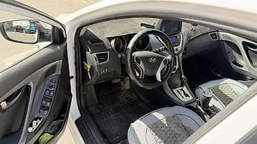 Продажа авто: Hyundai Avante: 2012 г., 1.6 л, Автомат, Бензин, Седан — 6