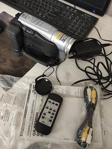 xbox 2: Видеокамера JVC GR-SXM255AS (Super VHS-C, PAL) Комплект: - — 1