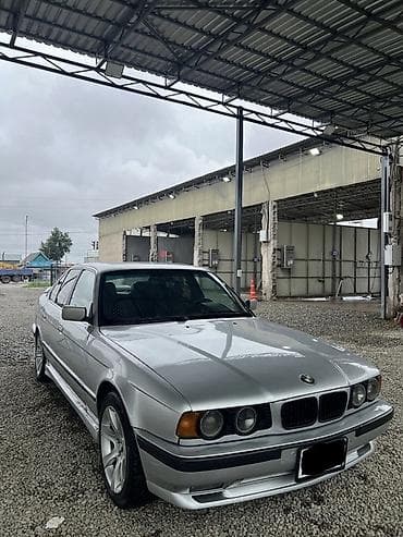 BMW 5 series: 1990 г., 2.5 л, Кол менен иштөөчү, Бензин, Седан — 5