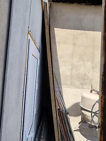 4 штук размер 1.75на2.75 полго,стенага,чёрный потолкко жарайт 1500