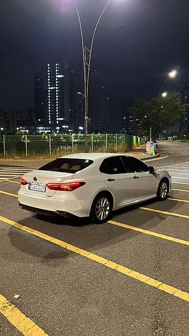 abs: Toyota Camry: 2020 г., Автомат, Гибрид, Седан — 1