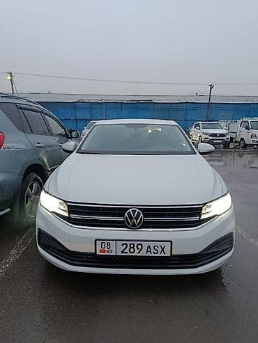 Volkswagen Bora: 2022 г., 1.5 л, Автомат, Бензин, Седан