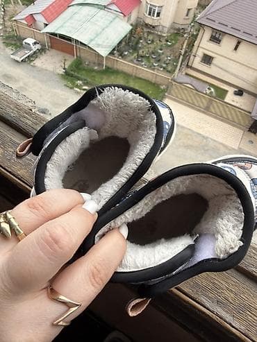 пуховик пальто: Детские утеплённые ботинки-дутики 26 размер - Тип — 3