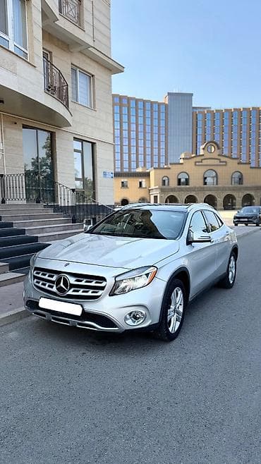 Mercedes-Benz GLA-Class: 2018 г., 2 л, Автомат, Бензин, Хэтчбэк — 1
