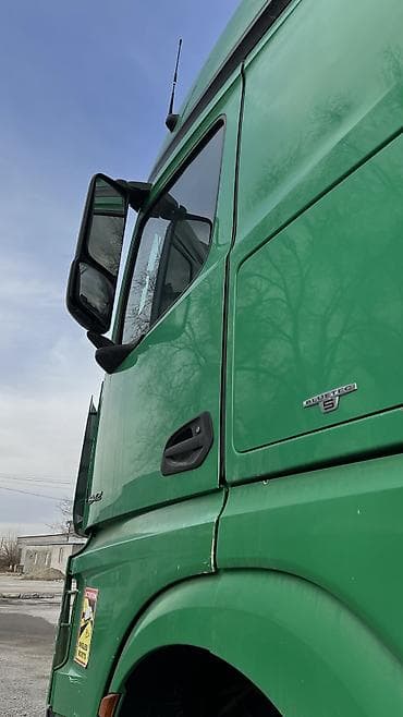 814 d: Тягач, Mercedes-Benz, 2013 г., Шторный — 2