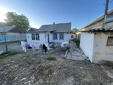 двор: 10 соток, Для строительства — 4