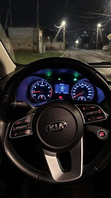 lada vesta: Kia K3: 2020 г., 1.6 л, Вариатор, Бензин, Седан — 9