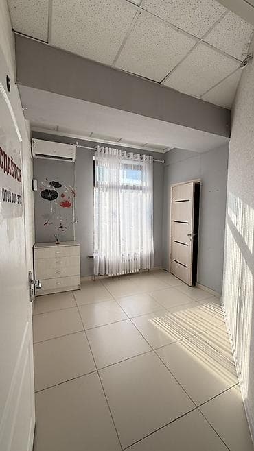 Аренда кабинетов в салонах красоты, 10 м², Для бровиста, Для визажиста, Для лешмейкера