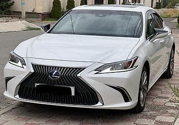 Lexus ES: 2020 г.