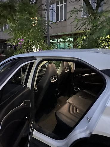 Ижарага берем Toyota Camry, Узак мөөнөткө, Айдоочу менен, | 18 жаштан баштап — 3