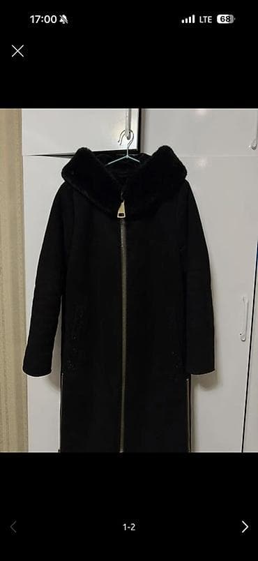 tech fleese: Женское зимнее пальто/дублёнка черного цвета с объёмным меховым — 1