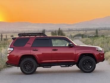 Toyota 4Runner: 2021 г., 4 л, Автомат, Бензин, Внедорожник — 6