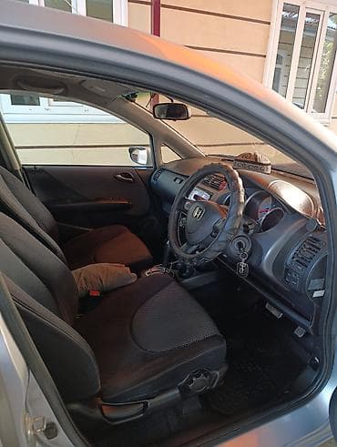 highlander 2: Honda Fit: 2003 г., Автомат, Бензин, Хэтчбэк — 2