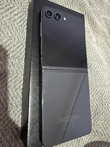 самсунг z flip 3: Samsung Galaxy Z Flip 5, Б/у, 256 ГБ, цвет - Черный — 3