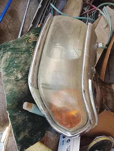 Фара передняя в сборе для автомобиля (левая/правая не указана на