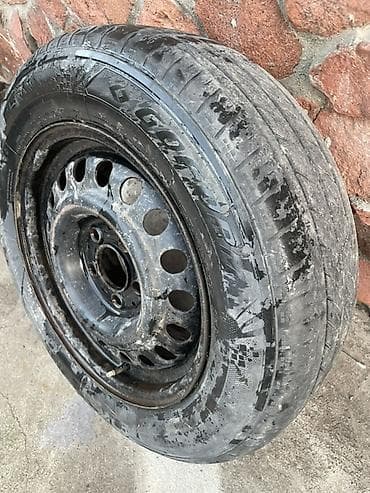 185 65 р14: Колеса в сборе 195 / 65 / R 15, Лето, Б/у, 1 шт, Легковые, Железные, отверстий - 4 — 1