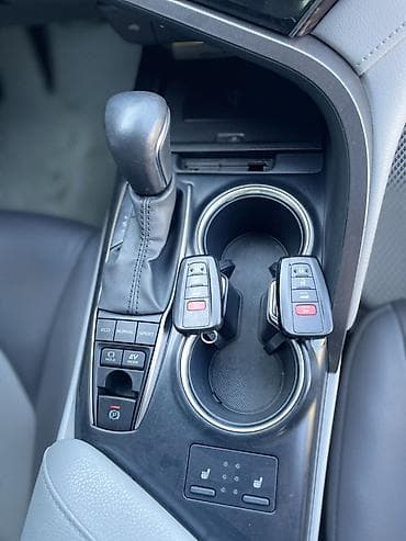 camry: Toyota Camry: 2020 г., 2.5 л, Автомат, Гибрид, Седан — 8