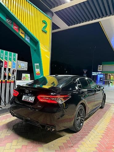 mersedes e320: Toyota Camry: 2021 г., 2.5 л, Автомат, Бензин, Седан — 3