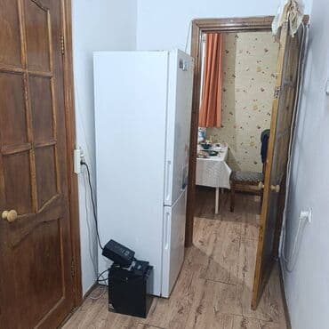 Паркет: 1 комната, 35 м², 105 серия, 3 этаж, Косметический ремонт — 4