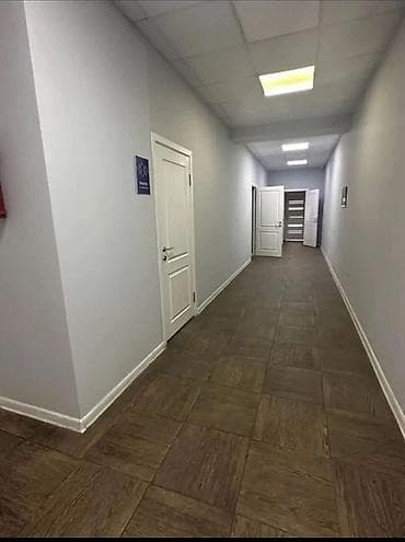 Недвижимость: Аренда офисов, 37 м², В административном здании, С видом на горы, 1 линия, С отдельным входом — 6