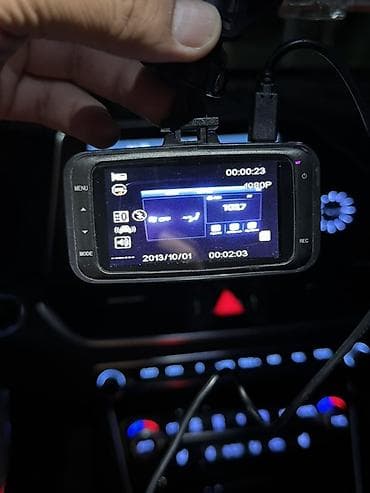 Транспорт: Видеорегистратор Б/у, На лобовое стекло, Без GPS, Без G-Sensor, Без антирадара — 1