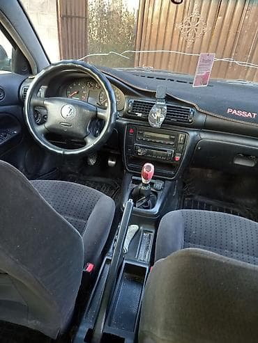 1 mz: Volkswagen Passat: 2000 г., Седан — 5