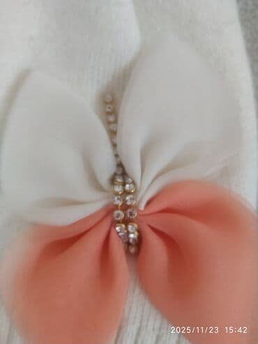 шапка с бубоном детская: Шапки для девочки зимняя розовая с жемчугом 500 сом,Польша.На 1-2 — 7