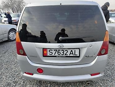 Daihatsu YRV: 2003 г., 1 л, Механика, Бензин, Хэтчбэк