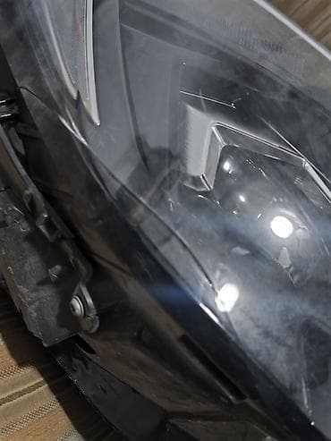 выхлоп на е34: Передняя правая фара Changan 2025 г., Б/у, Оригинал, Китай — 1