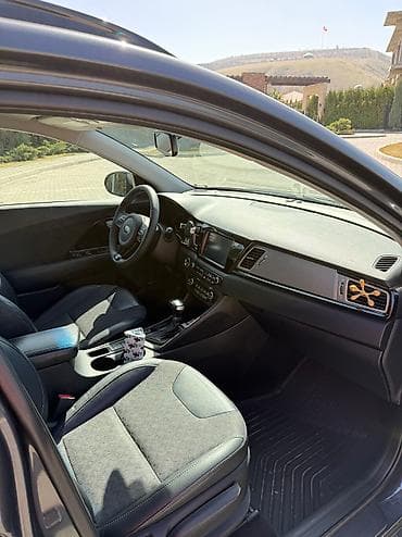 hero 4: Kia Niro: 2017 г., 1.6 л, Автомат, Гибрид, Хэтчбэк — 7
