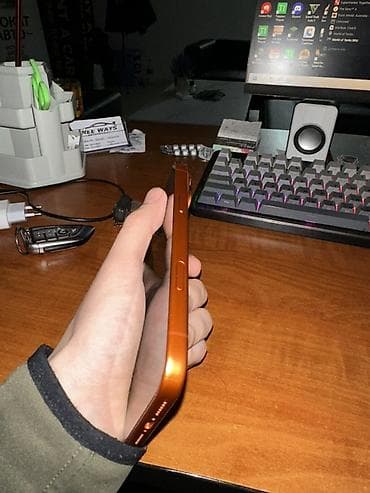 lalafo iphone 8: IPhone 17 Pro Max, Новый, 1 ТБ, Оранжевый — 2