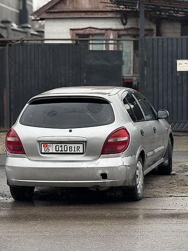 golf variant: Nissan Almera: 2003 г., 1.5 л, Механика, Бензин, Хэтчбэк — 5