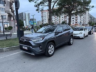 Toyota RAV4: 2021 г., 2.5 л, Автомат, Гибрид, Кроссовер
