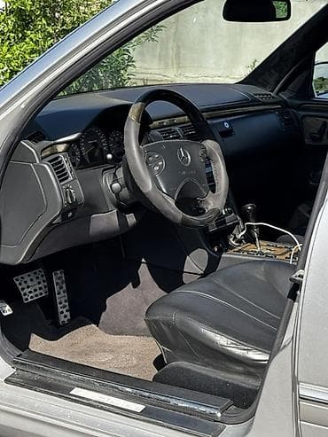 amg petronas: Mercedes-Benz E-класс AMG: 2001 г., 5.4 л, Автомат, Бензин, Седан — 9