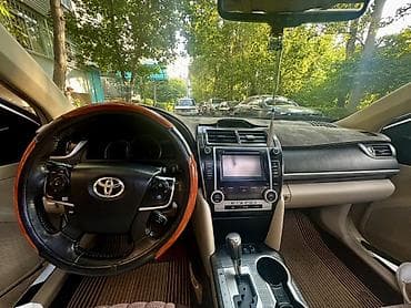 prius plus: Toyota Camry: 2012 г., 2.5 л, Вариатор, Гибрид, Седан — 7