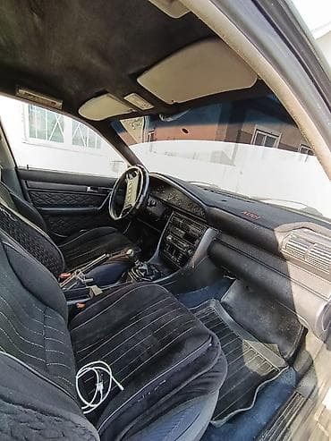 camry se: Audi S4: 1993 г. — 6